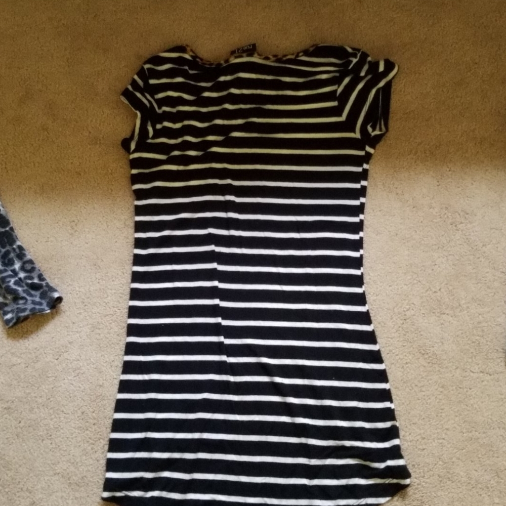 Striped tunic - Picture 2 of 2